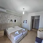 Pini 3* Sarandë