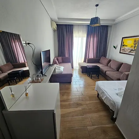 Hotel Pini 3*