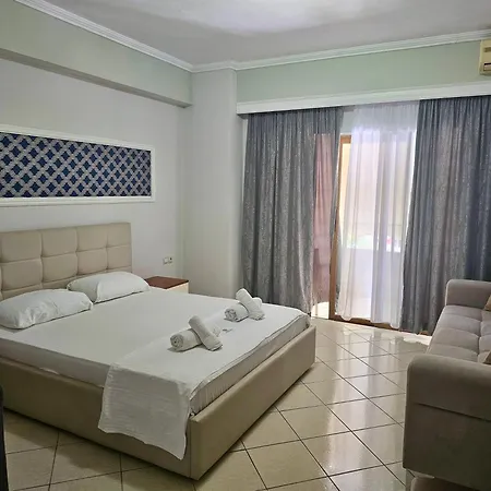 Pini Sarande