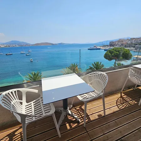 Pini Hotel 3*