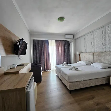 Pini 3* Sarande
